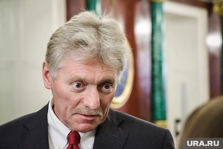 Песков заявил, что выстраивать диалог с США нужно постепенно и терпеливо