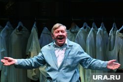 На счету артиста свыше 100 киноролей — от «Ивана Васильевича…» до современных сериалов