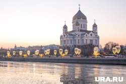 Ход начался от Храма Христа Спасителя