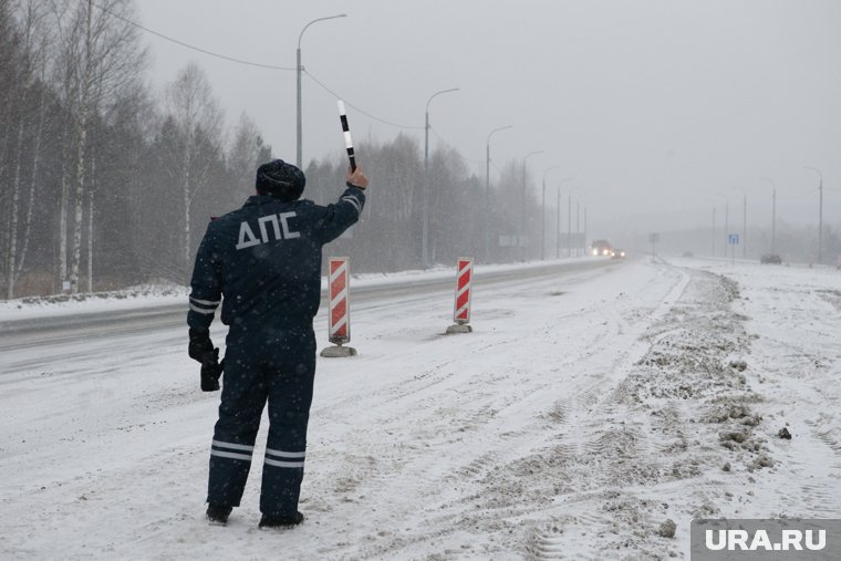 Из-за ДТП на Уватском тракте организовано реверсивное движение