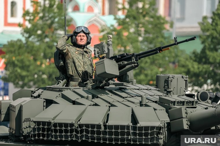 В сентябре в России принято отмечать День танкиста — праздник мужественных защитников, мастеров бронированной техники