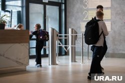 Детские джинсы дороже продают в Сургуте