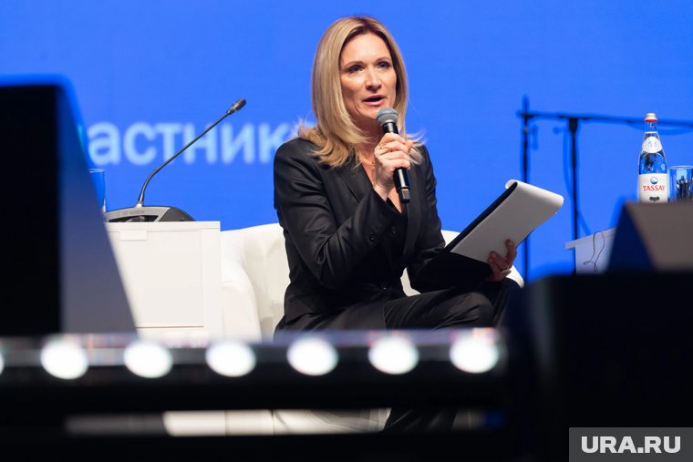 Киселева вела отдельные выпуски шоу «Кто хочет стать миллионером» и «Поле чудес»