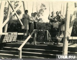 Качели пользовались популярностью у курганцев