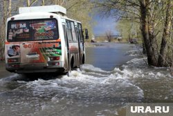 В Нижневартовске из-за паводка изменили маршрут автобуса