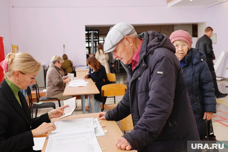 Жители активно шли на избирательные участки