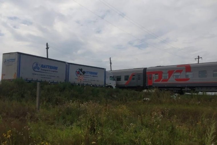 На место происшествия прибыли Ульяновский транспортный прокурор и оперативная группа