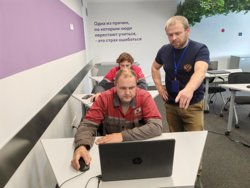 В курс по безопасности входят различные аспекты жизни: от поведения на дороге и катания на лыжах до работ на высоте 
