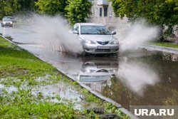 Дворы Ноябрьска тоже подтопило (архивное фото)