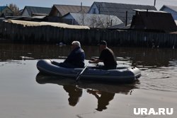 Жителей Сургутского района ХМАО из-за паводка разместили в пунктах временного пребывания