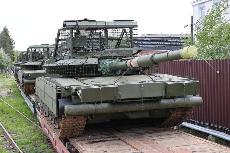 Конструкторы Т-80 повысили выживаемость экипажа