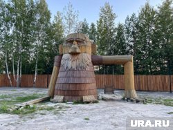 Экопарк в Кургане украшают деревянные скульптуры, которые принесли ему победу в конкурсе