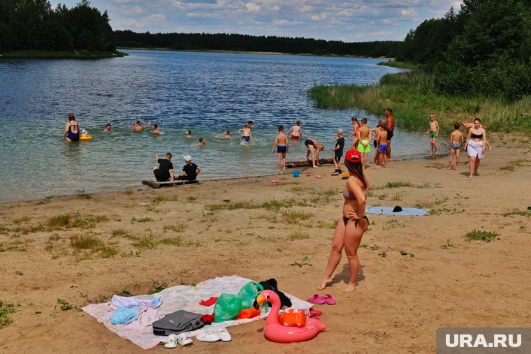 Власти Кургана ввели временные ограничения на купание на Голубых озерах