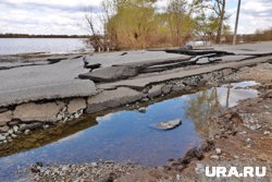 После последних дождей по грунтовой дороге невозможно проехать