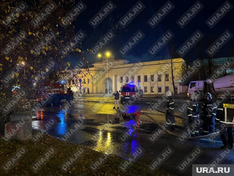 На Фронтовых бригад густой дым
