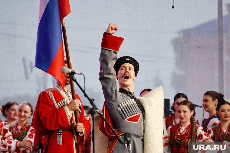 Курганцы пели вместе с казаками