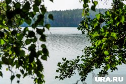 Вода в озерах остается прохладной