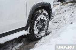 Водителей призвали не выезжать на дороги на летней резине