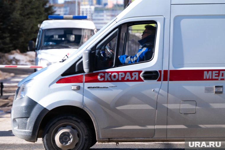 Сразу после инцидента на место оперативно прибыли две бригады скорой помощи