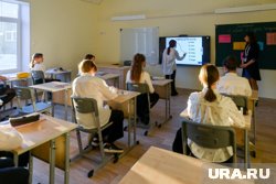 Строительство новых школ, кампусов, обновление материальной базы учебных заведений сделают работу преподавателей комфортнее, добавил Мишустин