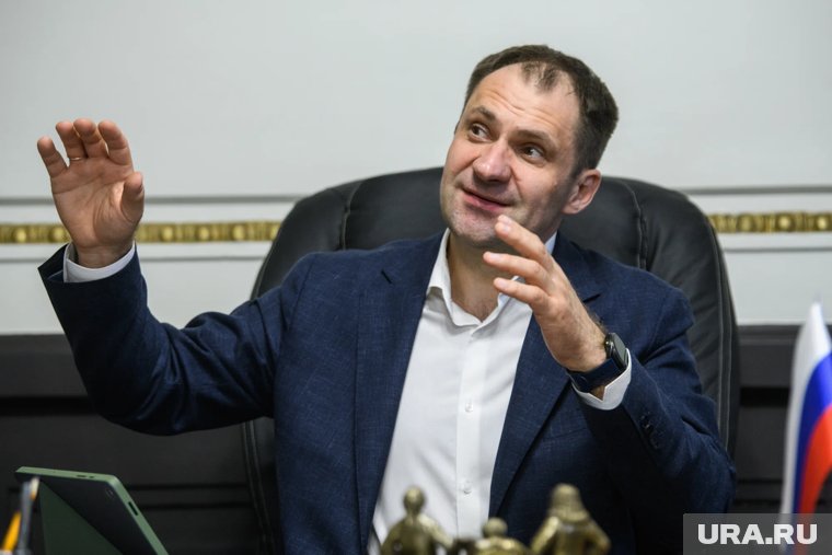 Илья Обабков потихньку разбирается с задачами ректора