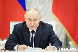 Путин заявил, что в России растет количество семьей с тремя и более детьми