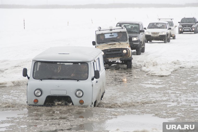 Водителей призвали пользоваться только официальными переправами