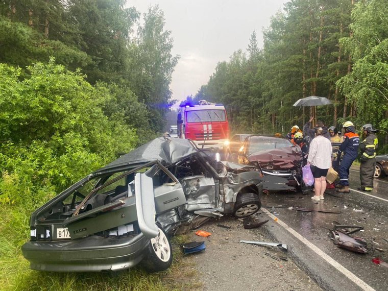 Столкновение произошло на автодороге из Миасса в Златоуст