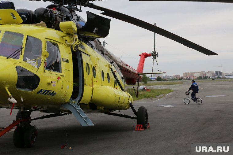 В аэропорту Ноябрьска сгорел вертолет, подробности выясняются (архивное фото)