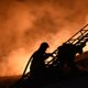 Что известно о пожаре на одном из старейших заводов Петербурга