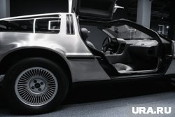 Спорткар DeLorean DMC-12 заметили в Перми