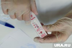 Работники возмущаются из-за постоянных тестов перед вахтой 