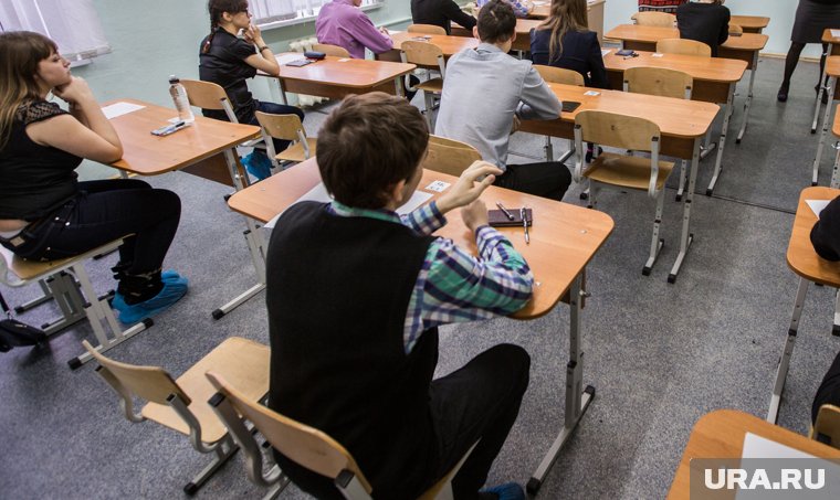 Школьники начали сдавать ОГЭ