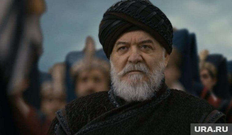 Четин Текиндор — турецкий актер театра, кино, сериалов и актер озвучивания