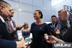 Исинбаевой заблокировали счета спортсменки за долги перед ФНС в более чем 800 тысяч рублей