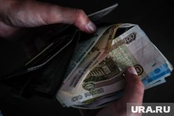 На счет военнослужащего поступила сумма в 2,5 тысячи рублей, происхождение которой остается неустановленной