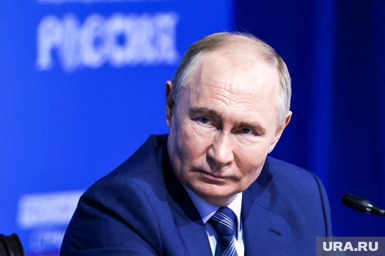 Путин призвал россиян также решительно защищать свою родину, как это делали ветераны во время войны