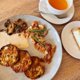 Картошка тропическая и драники с беконом: в центре Кургана открылось новое кафе при кондитерской. Фото