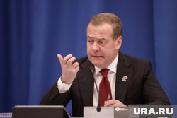 Медведев провел параллели между современным Киевом и Третьим рейхом