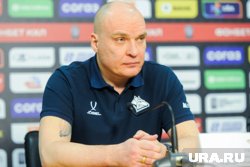 Тренер «Металлурга» Разин едва не подрался после матча с тренером «Торпедо»