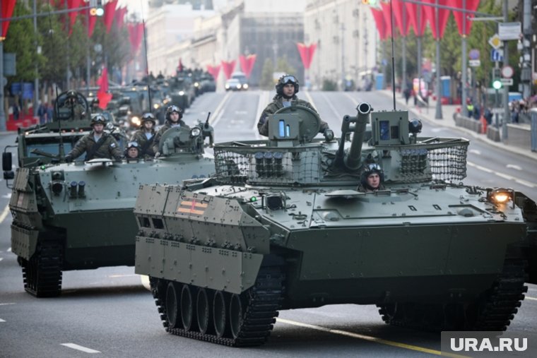 Во время генеральных репетиций парада Победы улицы Москвы перекрываются