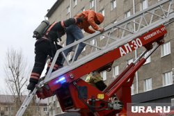 Пожар распространился на 200 квадратных метров