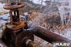 В Сургуте произошла авария на трубопроводе, доставляющем воду в жилые дома