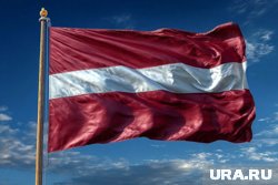 История с угрозами депортации началась еще в 2023 году