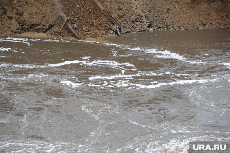 Во время пожаров в Лос-Анджелесе водохранилище было пустым