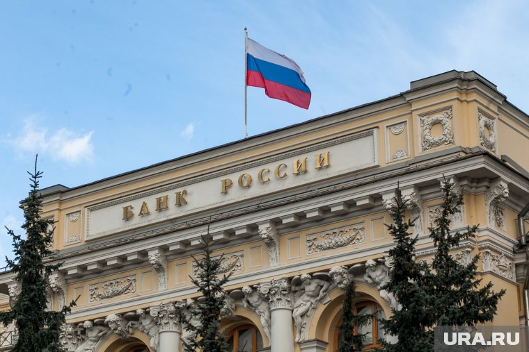 Для россиян продлили ограничения на снятие и выдачу наличной иностранной валюты