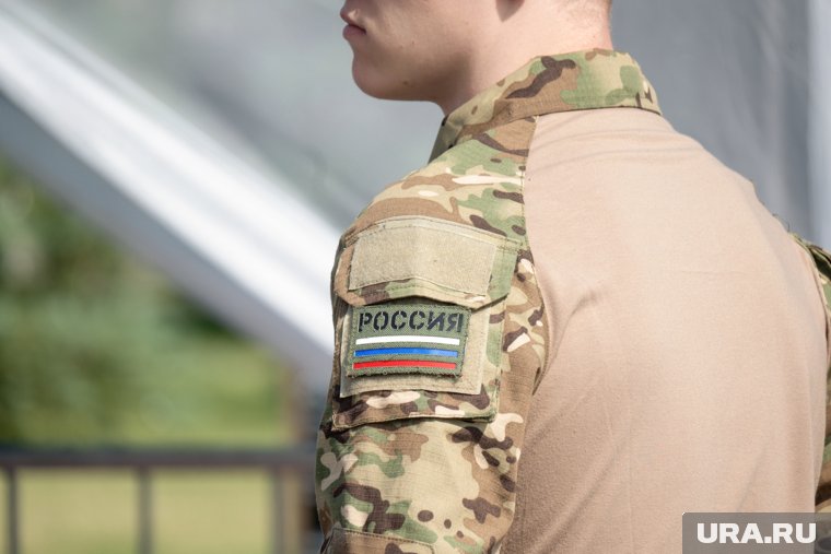 Боец сделал подарок верующим Прикамья в память о погибших товарищах