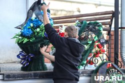 Курганцы жалуются на нечестных агентов похоронных контор