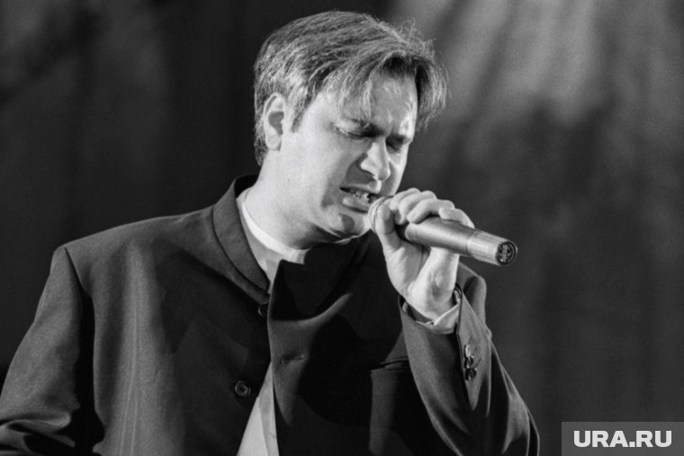 Путь к славе Валерия начался в 1993 году, где его песня «Не тревожь мне душу, скрипка» произвела фурор