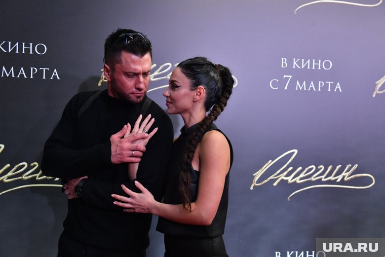 Прилучного осудили в соцсетях за быструю организацию свадьбы после недавнего развода